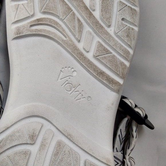 Viakix Hiking Sandals - Picture 8 of 11